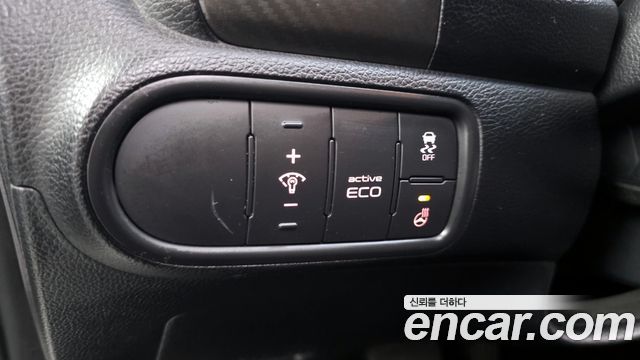 Kia K3 2014 — photo 22