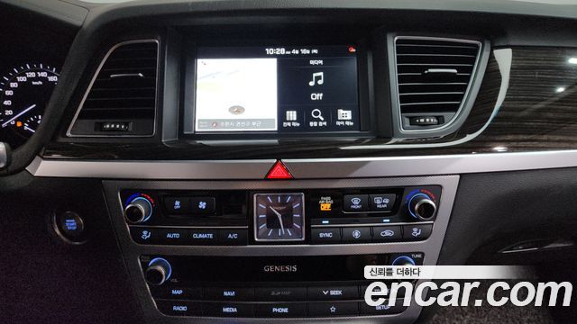 Genesis G80 2020 — photo 19