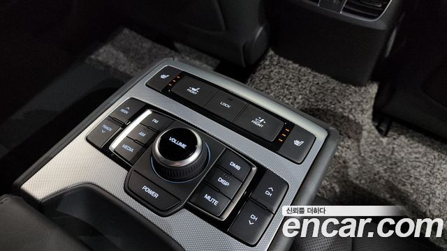 Genesis G80 2020 — photo 31