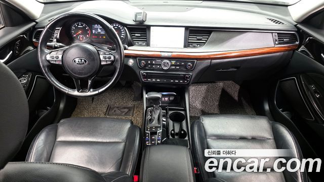 Kia K7 2016 — photo 10