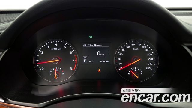 Kia K7 2016 — photo 11
