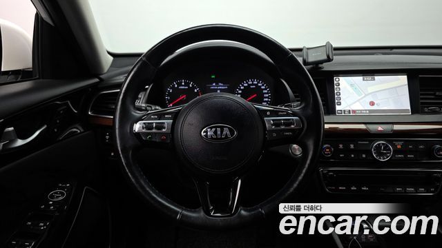 Kia K7 2016 — photo 19