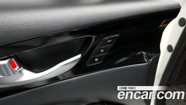 Kia K7 2016 — photo 24