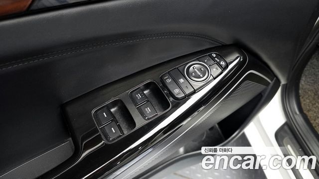 Kia K7 2016 — photo 28