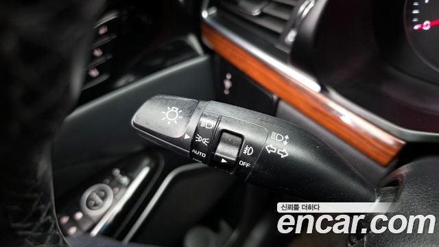 Kia K7 2016 — photo 30