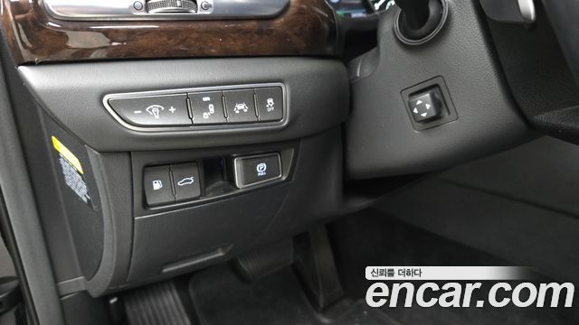 Genesis EQ900 2016 — photo 17