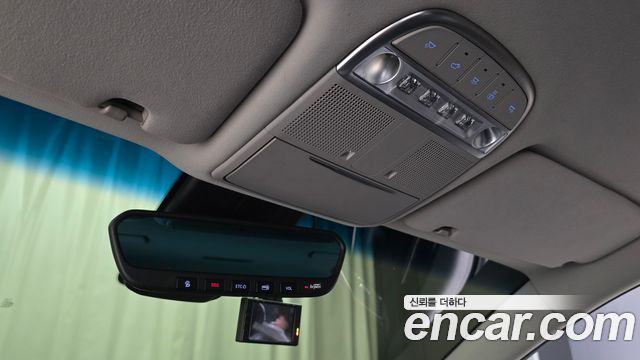 Genesis EQ900 2016 — photo 18