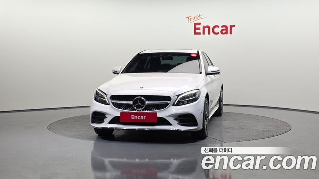 Mercedes-Benz C-Class 2020 — photo 3