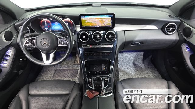 Mercedes-Benz C-Class 2020 — photo 10