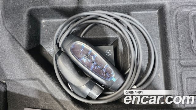 Mercedes-Benz C-Class 2020 — photo 24