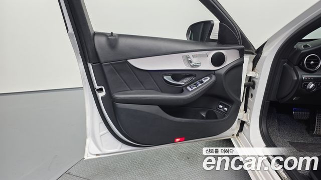 Mercedes-Benz C-Class 2020 — photo 14