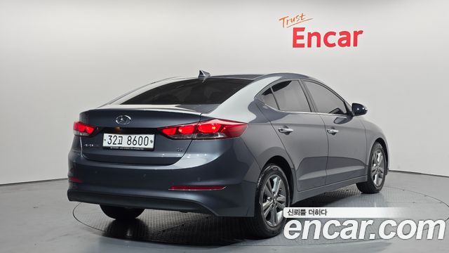 Hyundai AVANTE 2018 — photo 2