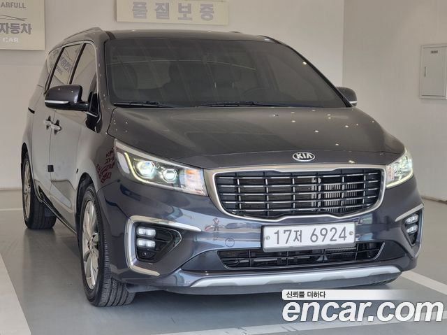 Kia Canival 2019 — photo 2