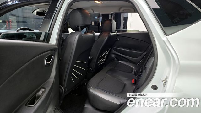 Renault Korea QM3 2017 — photo 12