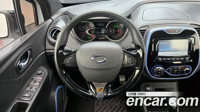 Renault Korea QM3 2017 — photo 13