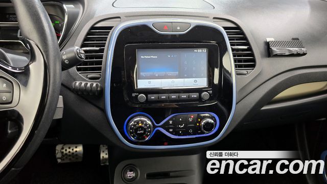 Renault Korea QM3 2017 — photo 14
