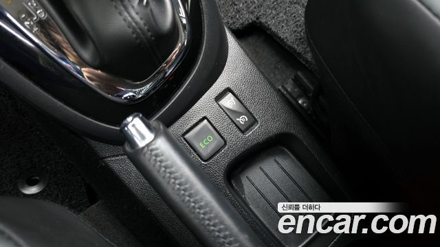 Renault Korea QM3 2017 — photo 16