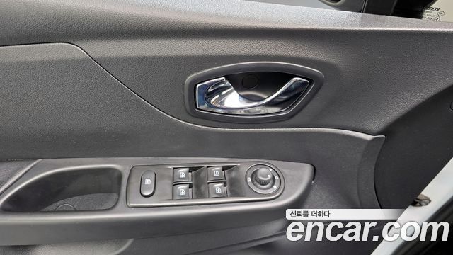 Renault Korea QM3 2017 — photo 18