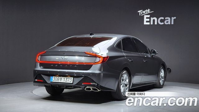 Hyundai Sonata 2023 — photo 2