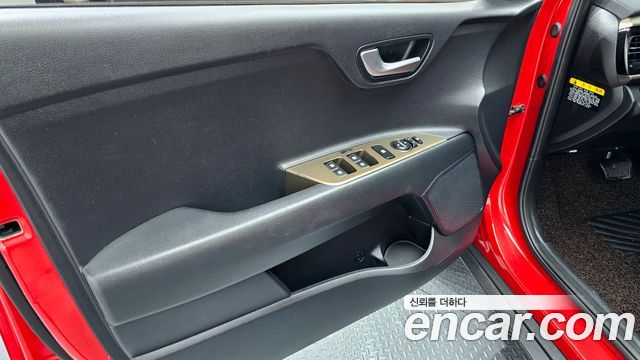 Kia Stonic 2020 — photo 14