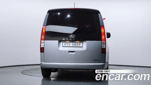 Hyundai Staria 2022 — photo 4