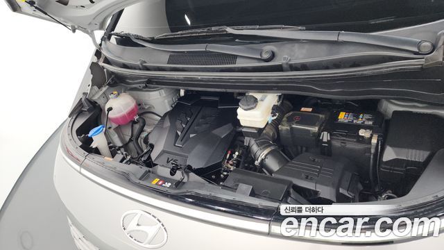 Hyundai Staria 2022 — photo 6