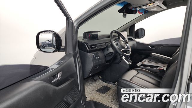 Hyundai Staria 2022 — photo 13