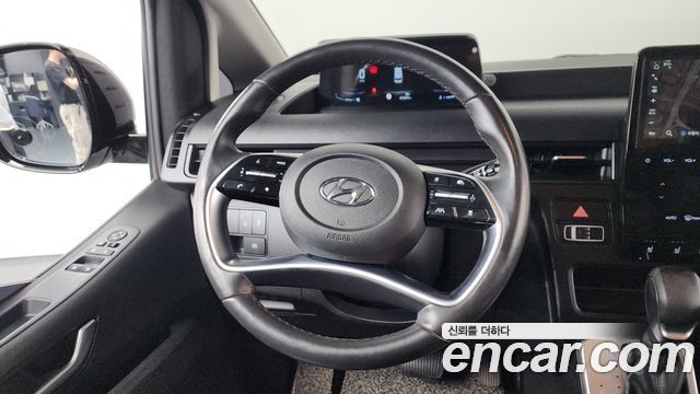 Hyundai Staria 2022 — photo 18