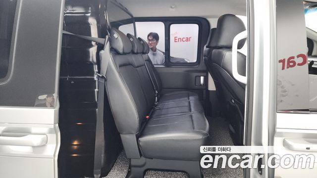 Hyundai Staria 2022 — photo 16