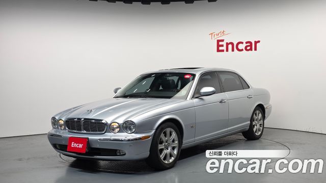 Jaguar XJ-8 2006 — photo 1