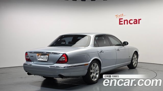 Jaguar XJ-8 2006 — photo 2