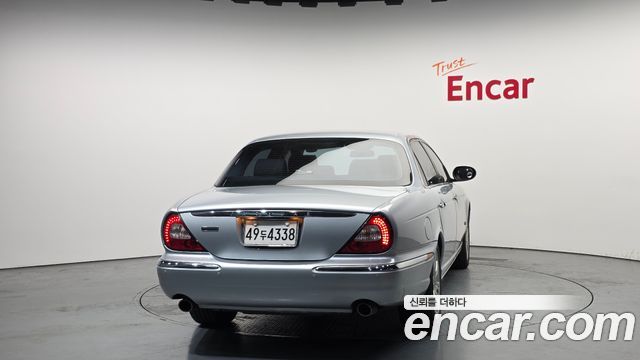 Jaguar XJ-8 2006 — photo 4