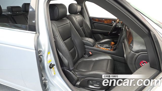 Jaguar XJ-8 2006 — photo 12