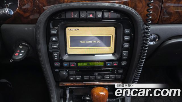 Jaguar XJ-8 2006 — photo 16