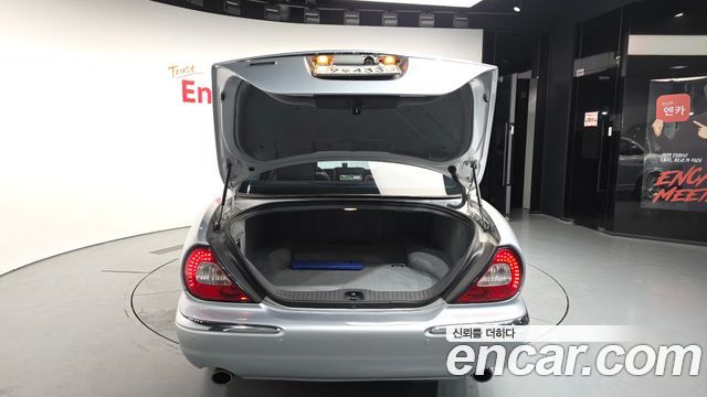 Jaguar XJ-8 2006 — photo 20