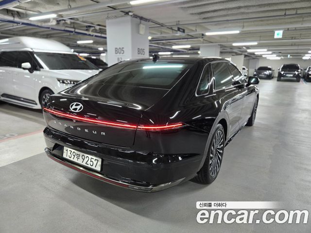 Hyundai Grandeur 2023 — photo 2