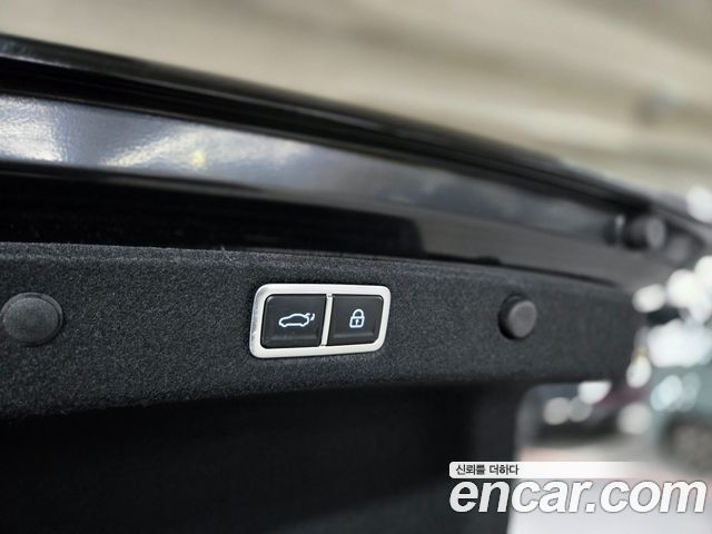 Hyundai Grandeur 2023 — photo 18