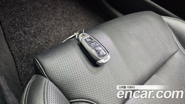 Hyundai Grandeur 2018 — photo 25