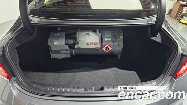 Hyundai Grandeur 2018 — photo 26