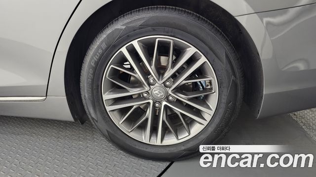 Hyundai Grandeur 2018 — photo 7