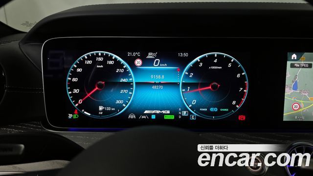 Mercedes-Benz AMG GT 2022 — photo 11