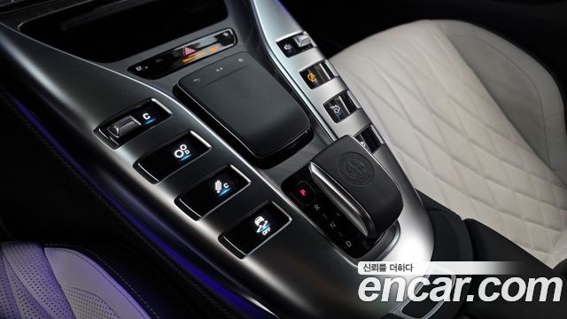 Mercedes-Benz AMG GT 2022 — photo 12