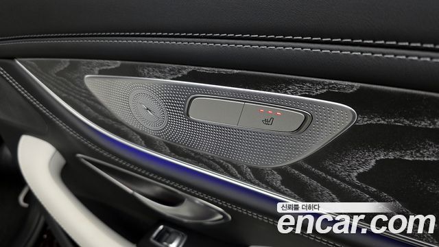 Mercedes-Benz AMG GT 2022 — photo 25