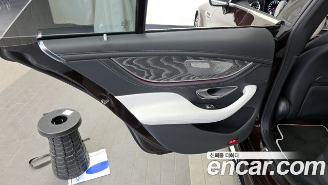 Mercedes-Benz AMG GT 2022 — photo 15