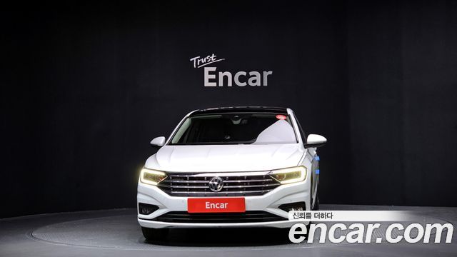 Volkswagen Jetta 2021 — photo 3