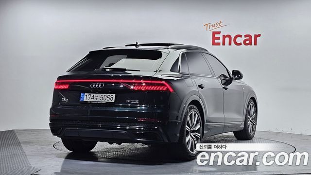 Audi Q8 2021 — photo 2
