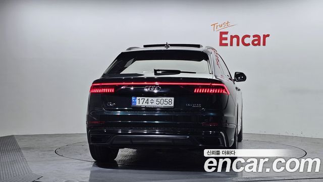 Audi Q8 2021 — photo 4