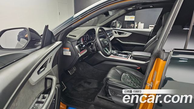 Audi Q8 2021 — photo 10