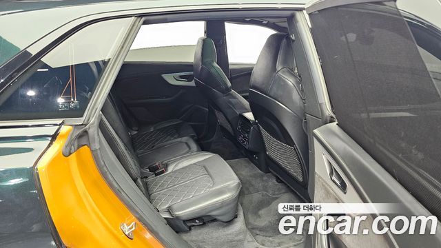 Audi Q8 2021 — photo 12