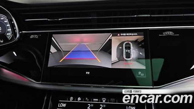 Audi Q8 2021 — photo 15